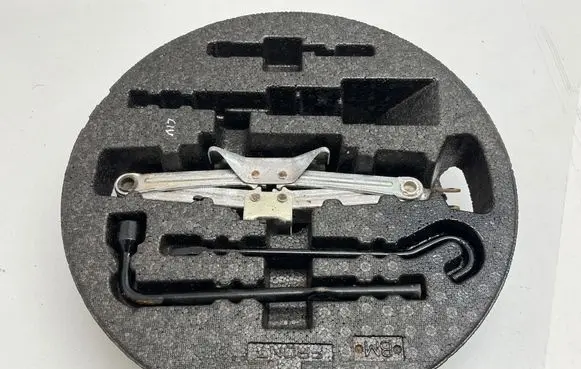 Honda Civic X Tool set 84540TBAA100