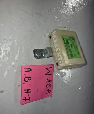 KIA Magentis Door central lock control unit/module 957903C200