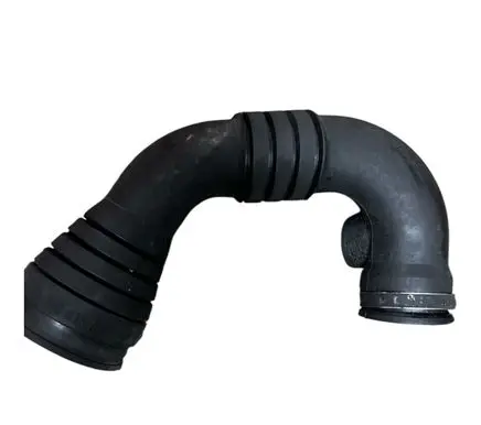 Volkswagen PASSAT B5 Intercooler hose/pipe 8D0129615A