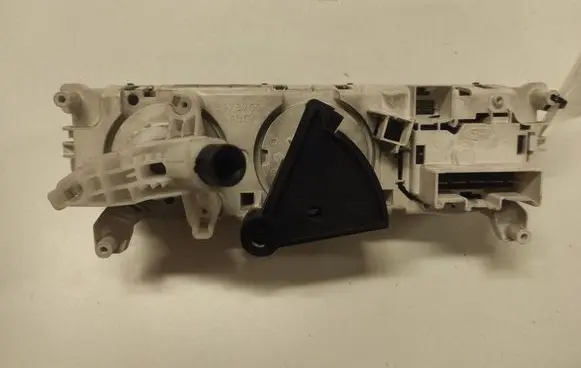 Ford Galaxy Climate control unit 8G9119980AE 0094