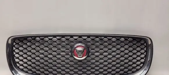 Jaguar XE Front bumper upper radiator grill
