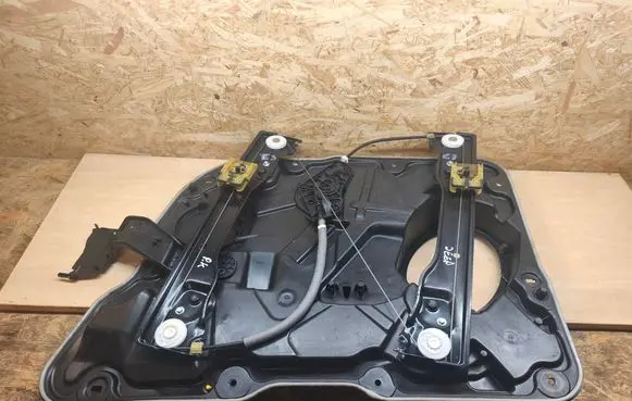 Jeep Grand Cherokee Front window lifting mechanism without motor 68231063AA