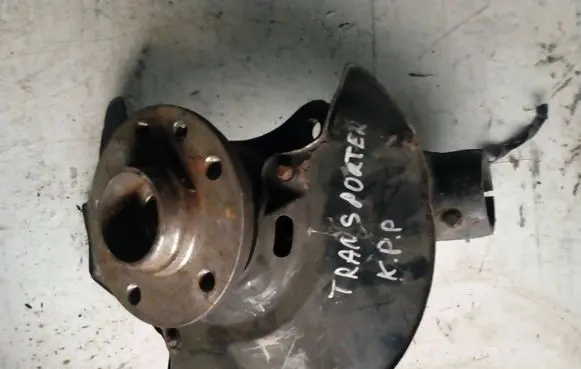 Volkswagen Transporter - Caravelle T5 Front wheel hub spindle knuckle