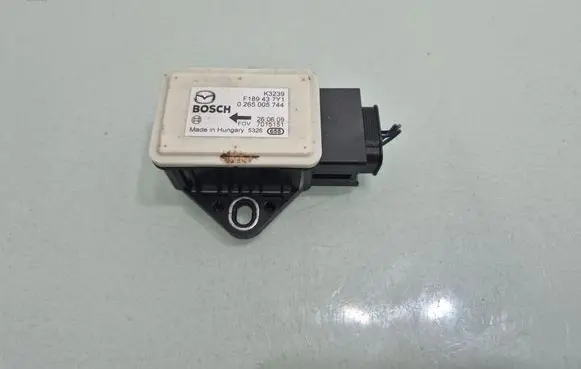 Mazda CX-7 ESP acceleration yaw rate sensor F189437Y1