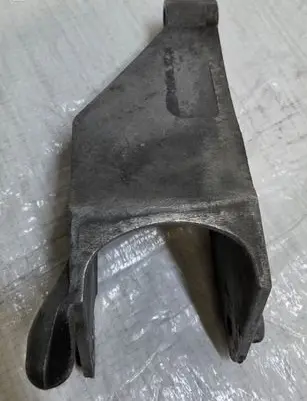 Opel Vectra C Engine mount bracket 9156987