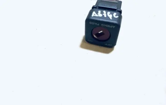 Passenger airbag on/off switch