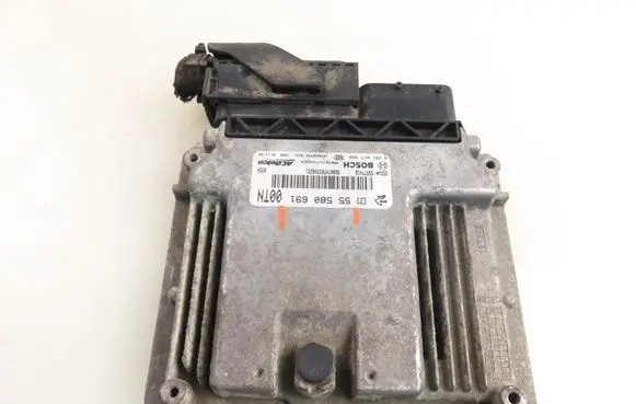 Opel Corsa D Engine control unit/module 55580691