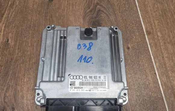 Audi A4 S4 B8 8K Engine control unit/module 0281015583