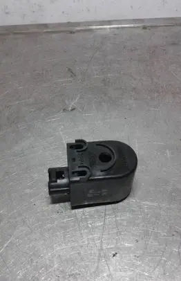 Antenna control unit