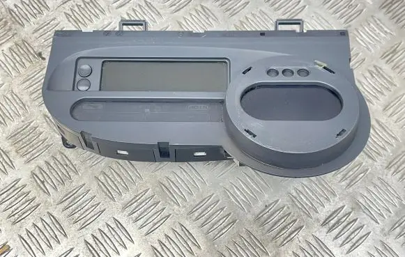 Renault Twingo II Speedometer (instrument cluster) 8200833493