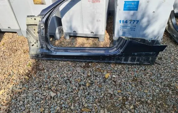 BMW M3 e92 Other sill/pillar trim element
