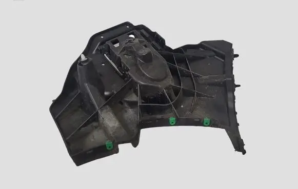 Volvo V40 Rear bumper mounting bracket 31395103