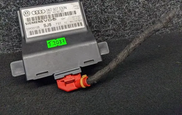 Volkswagen Tiguan Gateway control module 1K0907530N
