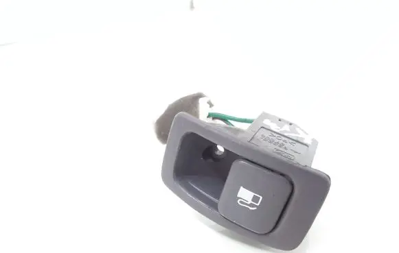 Hyundai Trajet Fuel tank opening switch 9355537000