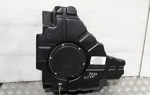 Jeep Grand Cherokee Subwoofer speaker 05064610ACA