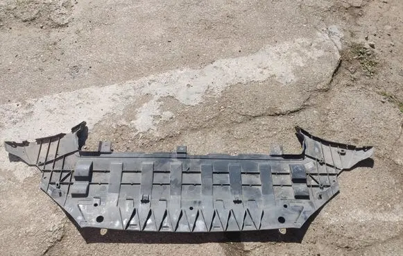 Volvo XC60 Front bumper skid plate/under tray 32227194