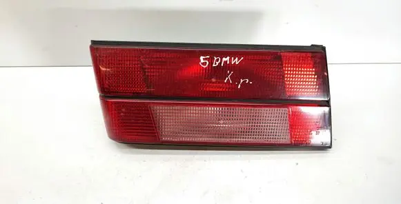 BMW 5 E34 Tailgate rear/tail lights 8351561