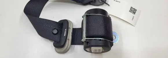 Nissan Leaf I (ZE0) Rear seatbelt 623658363B