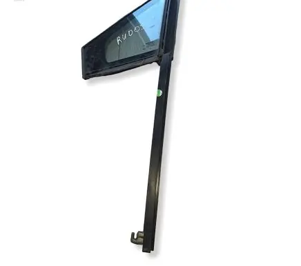 Renault Clio IV Front door vent window glass four-door 43R004025