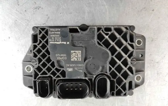Jaguar F-Pace Transfer box differential control unit T2H28174 T2H20182
