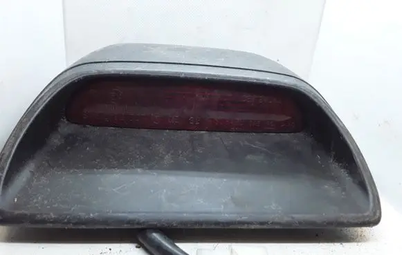 Subaru Legacy Third/center stoplight OEW2211