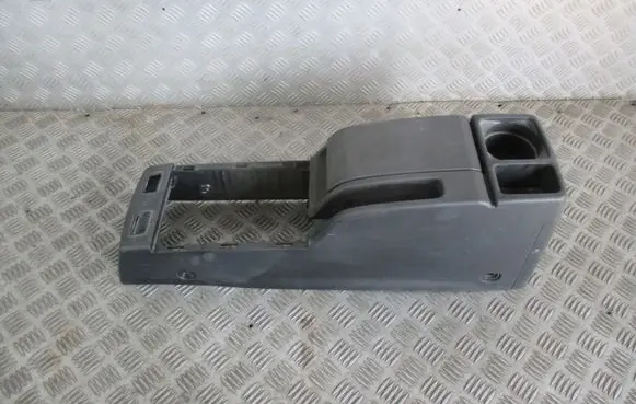 Mazda 5 Center console