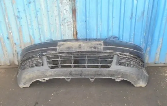 Volkswagen Touran I Front bumper 1T0807221