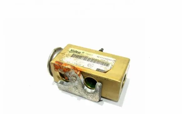 Peugeot 1007 Air conditioning (A/C) expansion valve VALEO