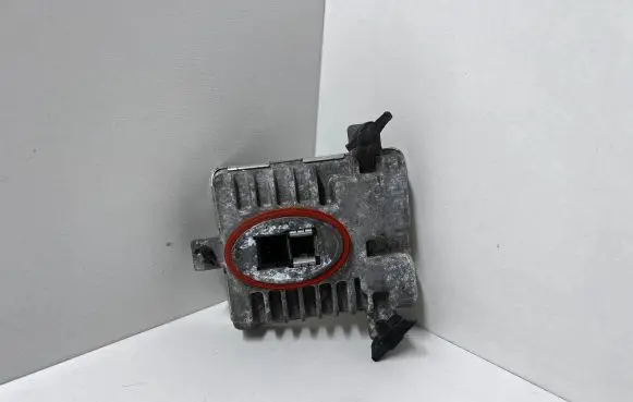 BMW 5 F10 F11 Headlight ballast module Xenon 7237647 W003T20071