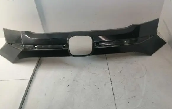 Honda CR-V Front grill 7112T7W00