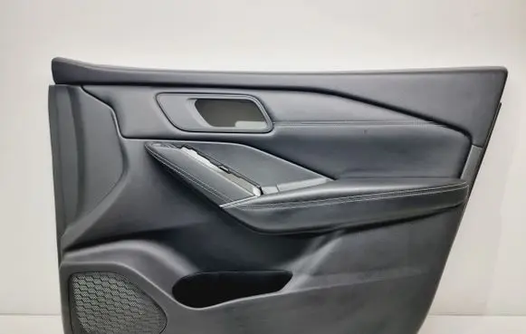Nissan Qashqai J12 Front door card panel trim 809A06UA0A