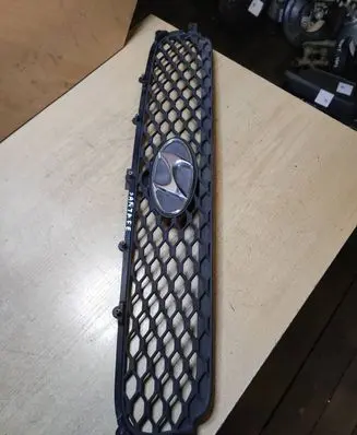 Hyundai Santa Fe Front grill
