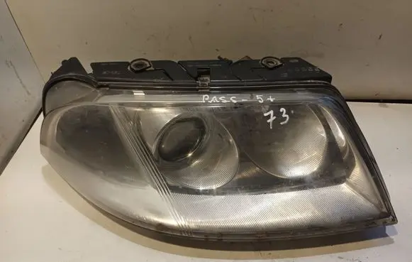 Volkswagen PASSAT B5.5 Headlight/headlamp 3B0941016AK