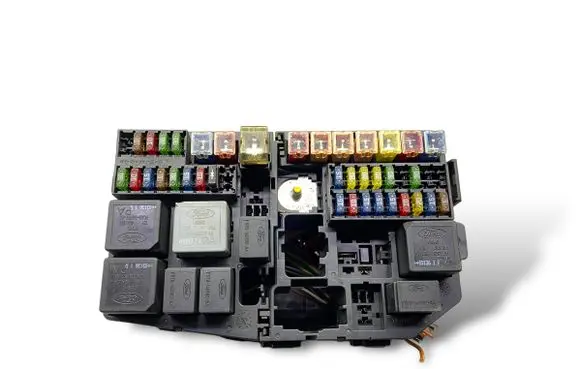 Jaguar X-Type Fuse module PER3160 070503