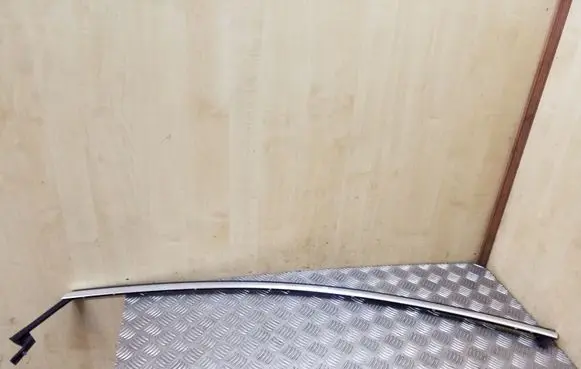 Peugeot 3008 I Other front door trim element
