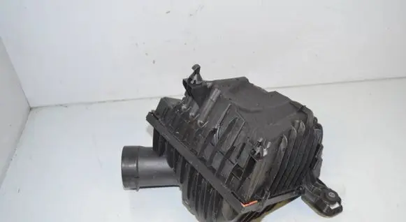 BMW 2 F45 Air filter box 8513944 8570107 13718513944