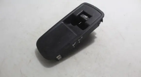 Alfa Romeo Mito Electric window control switch