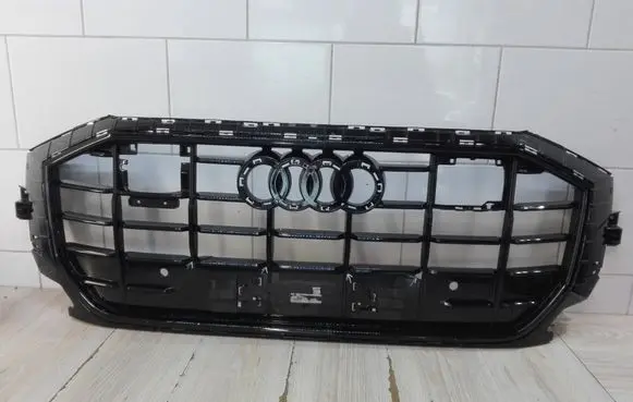 Audi Q8 Front bumper upper radiator grill 4M8853651D