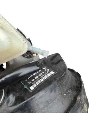 Mercedes-Benz C AMG W203 Brake booster A0054304730 0054304730