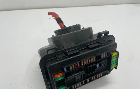 BMW 1 F20 F21 Fuse module