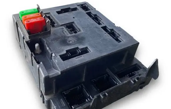 Smart ForTwo II Central body control module A4515401550
