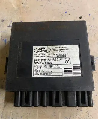 Ford Focus Door central lock control unit/module 98AG15K600DE 5WK47230E 5WK48682