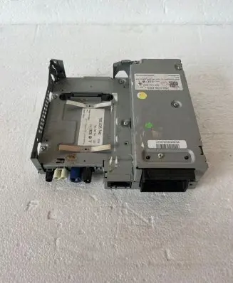 Volkswagen Touareg III Radio/CD/DVD/GPS head unit 760035063 760035063D