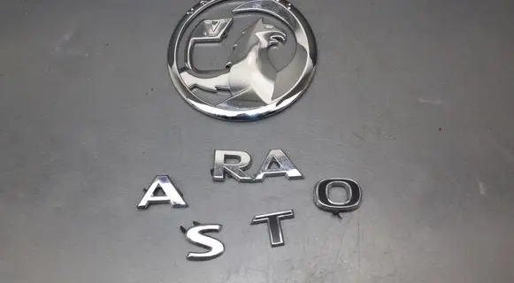 Opel Astra J Other badges/marks 