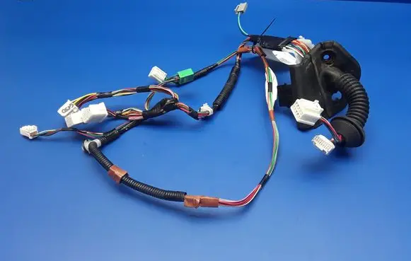 Lexus GS 300 350 430 450H Front door wiring loom 8215130B11