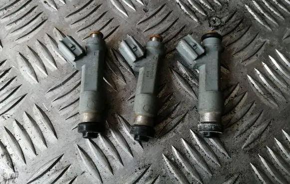 Fuel injectors set