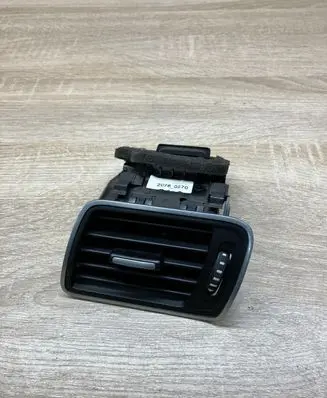 Volkswagen PASSAT B7 Dashboard side air vent grill/cover trim 3AB819701A
