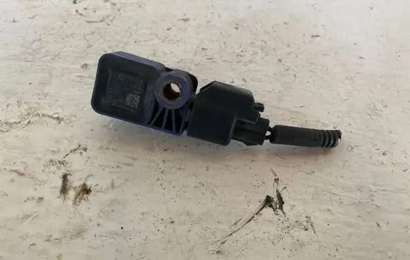 Volvo V50 Airbag deployment crash/impact sensor 30775522 DE1567