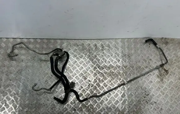 Gearbox oil cooler pipe/hose