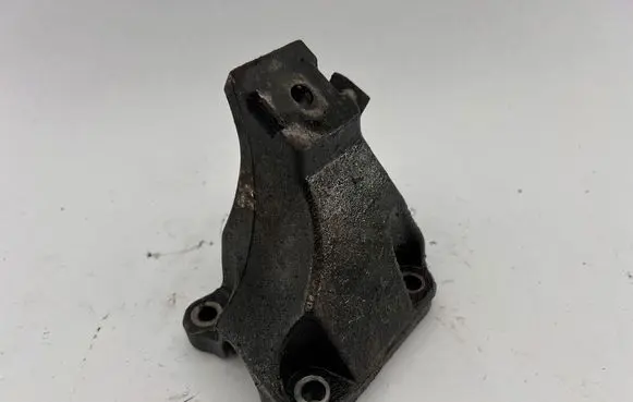 Audi A6 S6 C6 4F Engine mounting bracket 4F0199308AB